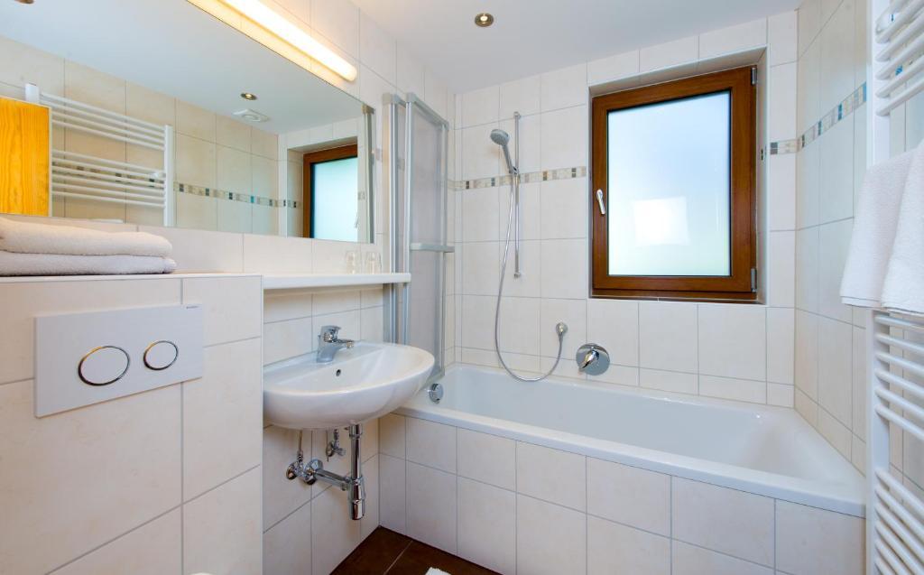 Tyrol Appartements Ehrwald Chambre photo